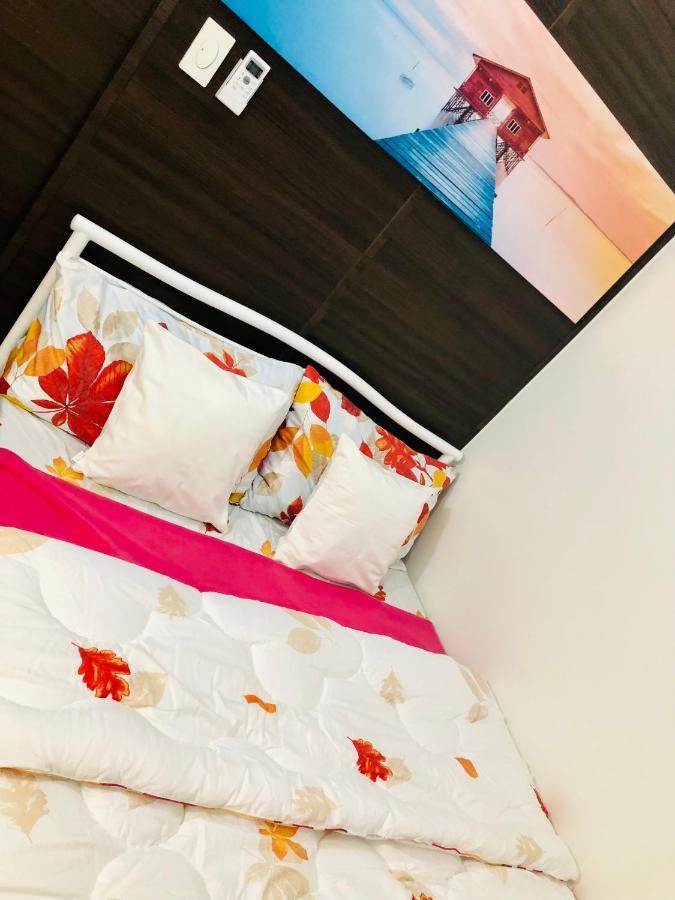 Air Residence 1Br With Balcony Free Netflix And Disney Plus Manila Exterior foto