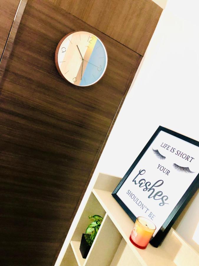 Air Residence 1Br With Balcony Free Netflix And Disney Plus Manila Exterior foto